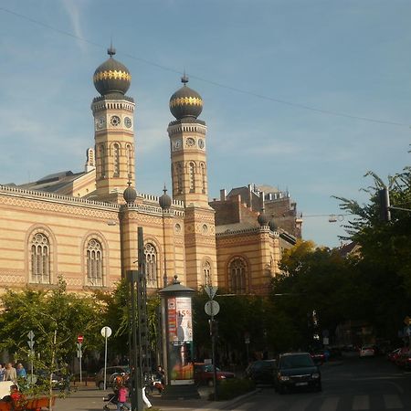 Museum View Apartment Budapest Bagian luar foto