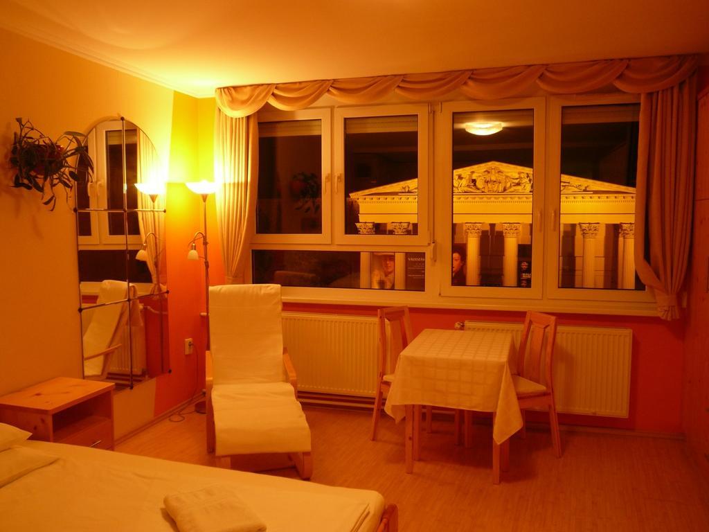 Museum View Apartment Budapest Ruang foto